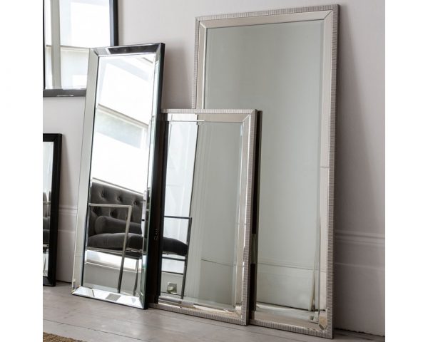 Palma Leaner Mirror